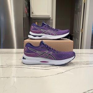 *BRAND NEW* • ASICS Gel-Nimbus 24: Women’s Sz 9.5